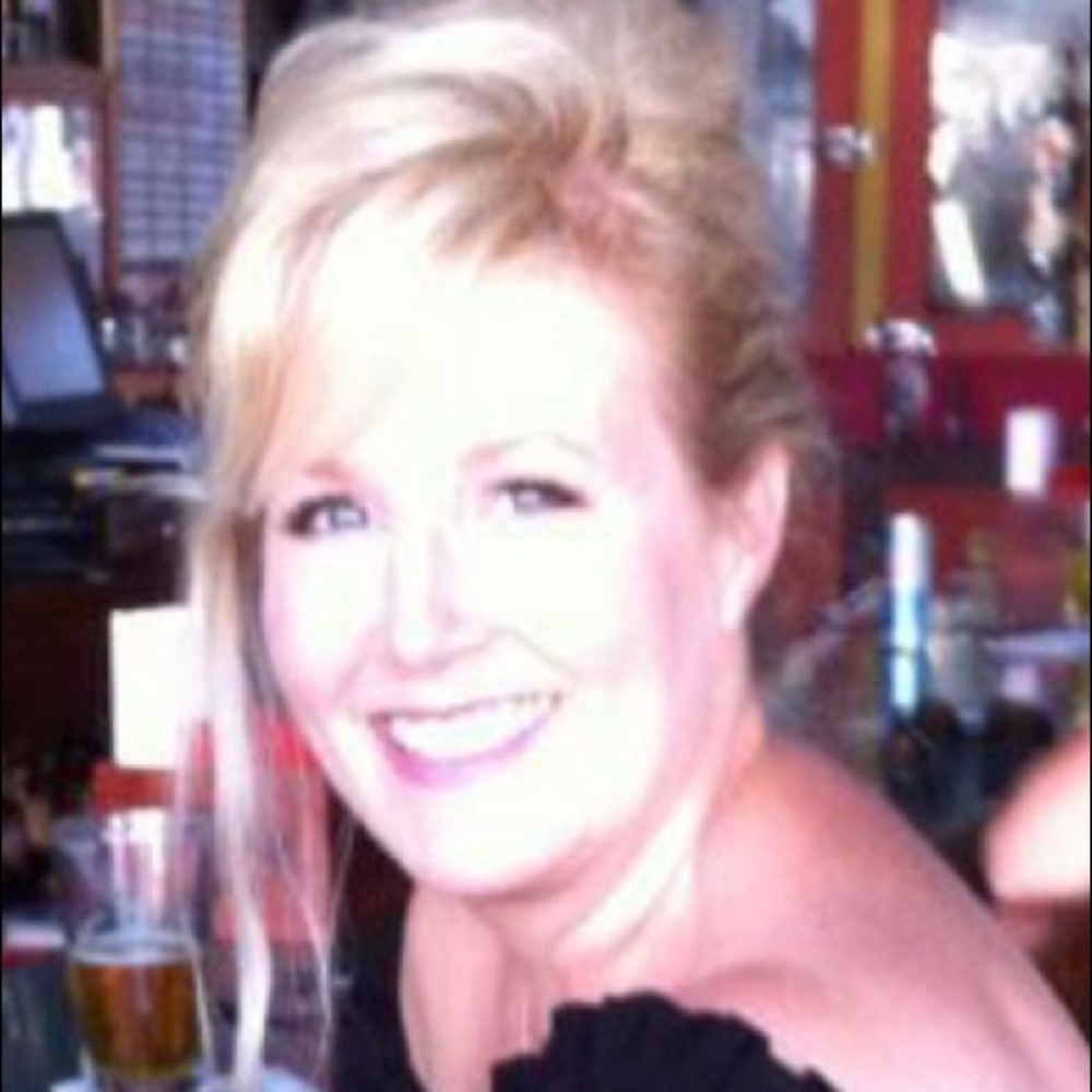 Meet your Posher, Leslie